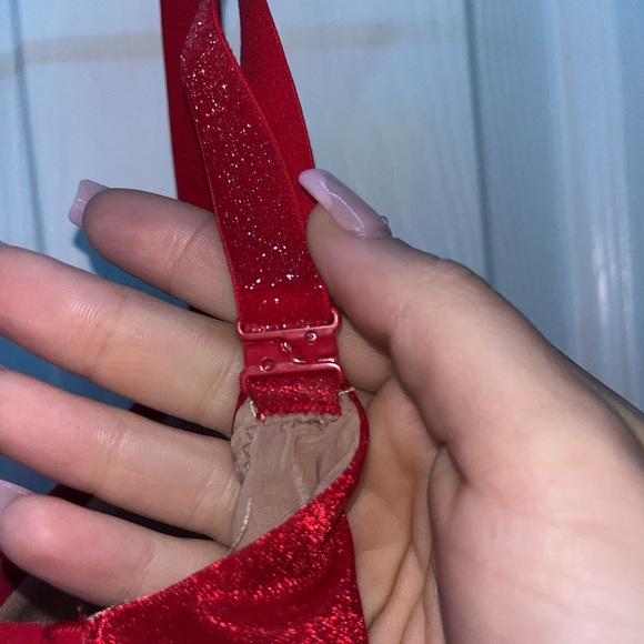Red Sparkly Victoria's Secret Bra (36C) - Picture 3 of 5
